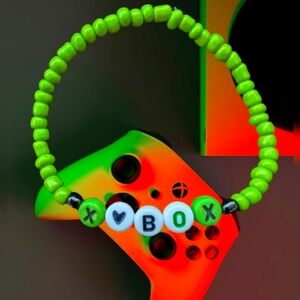 Green Wireless Controller Stretchy Bracelet